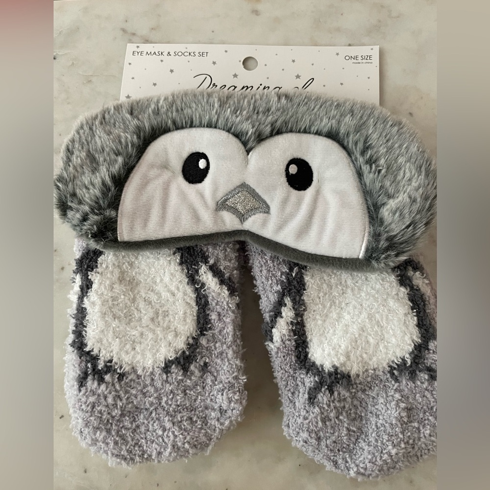 NWT - Penguin Fuzzy Sleep Eyemask and Fuzzy Sock Set (one-size)